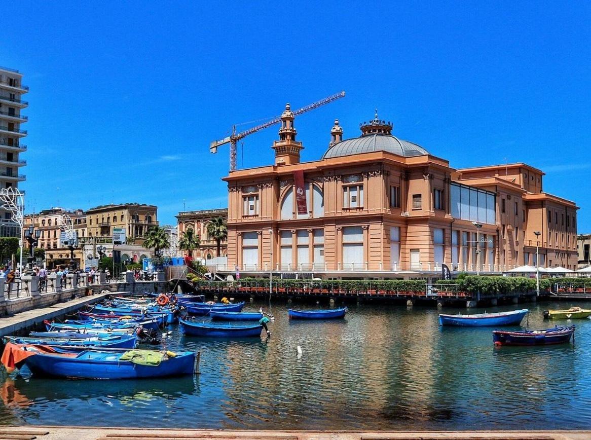 Lb&B Holiday Suite Downtown Bari Eksteriør bilde